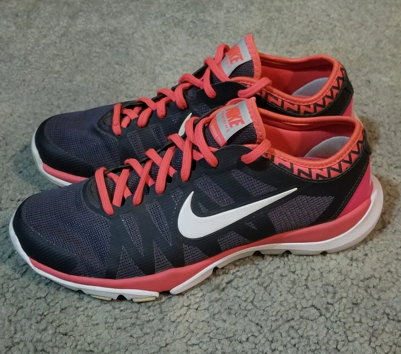 Chaussures de course femme Nike taille 8 Flex Supreme TR3 683138 002 grises