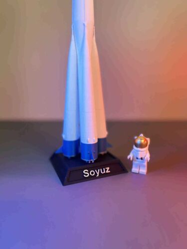 1:120 CCCP Soyuz Р-7 R-7 Carry Rocket Model Finished 60th Blue/White Painted - Picture 3 of 6