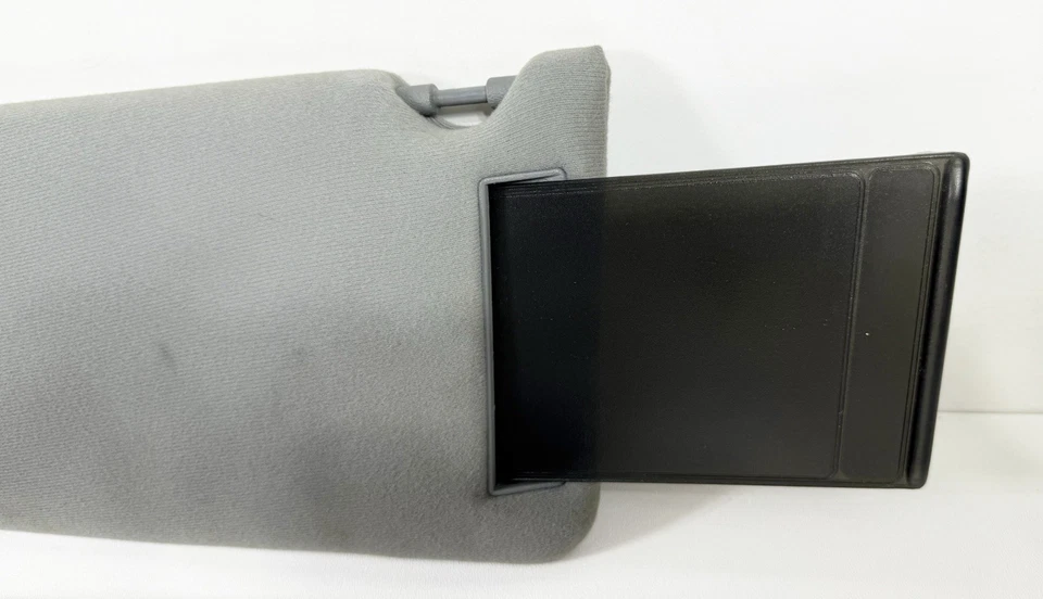 Espejo tocador Buick Reatta 1988-1989 gris tela parasol con luces OEM Foto 2 de 4