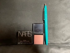 NARS PRESSED MINI “BLUSH POWDER” / COLOR : “BEHAVE” / NEW
