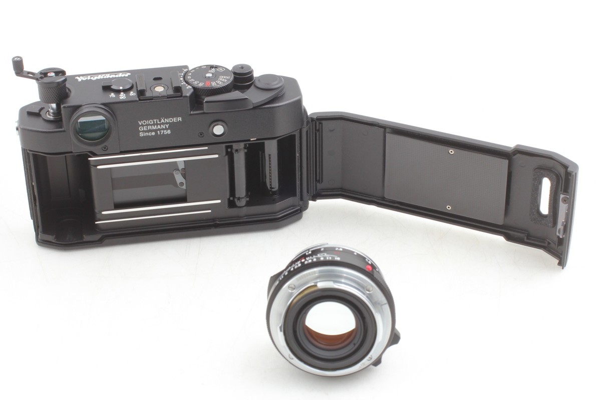 MINT] Voigtlander BESSA-R3A Black 35mm film camera Nokton 40mm f1