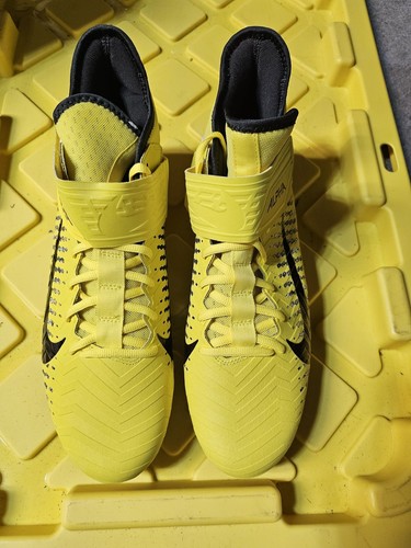Nike Alpha Menace Pro 2 Yellow and Black Football Cleats Sz 12 NEW
