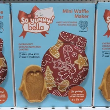 Bella Mini Waffle Maker Christmas Red Holiday Edition (PENGUIN) New
