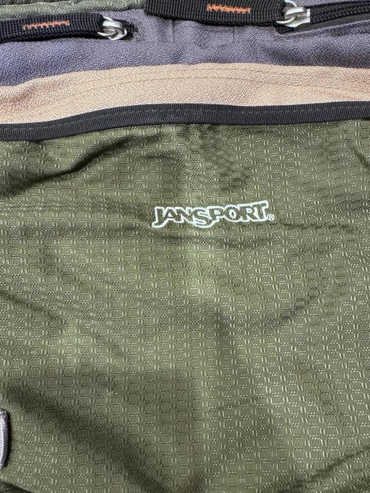 JanSport Hombre Mujer’s Mensajero Bandolera Bolso Verde Marrón Gris Sujetador para Laptop Foto 2 de 4