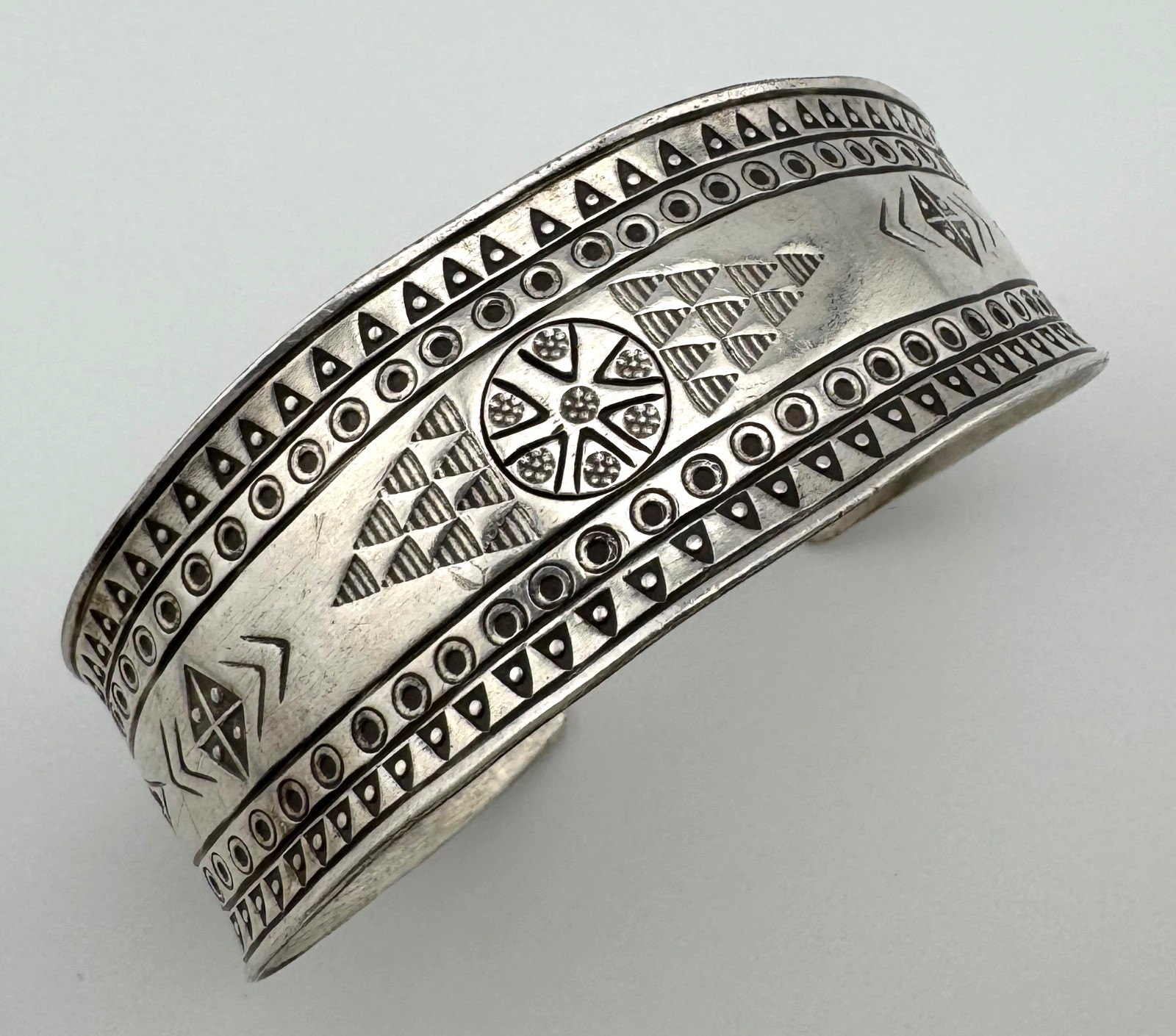 Handmade Native Style Cuff Bracelet Sterling Silv… - image 2