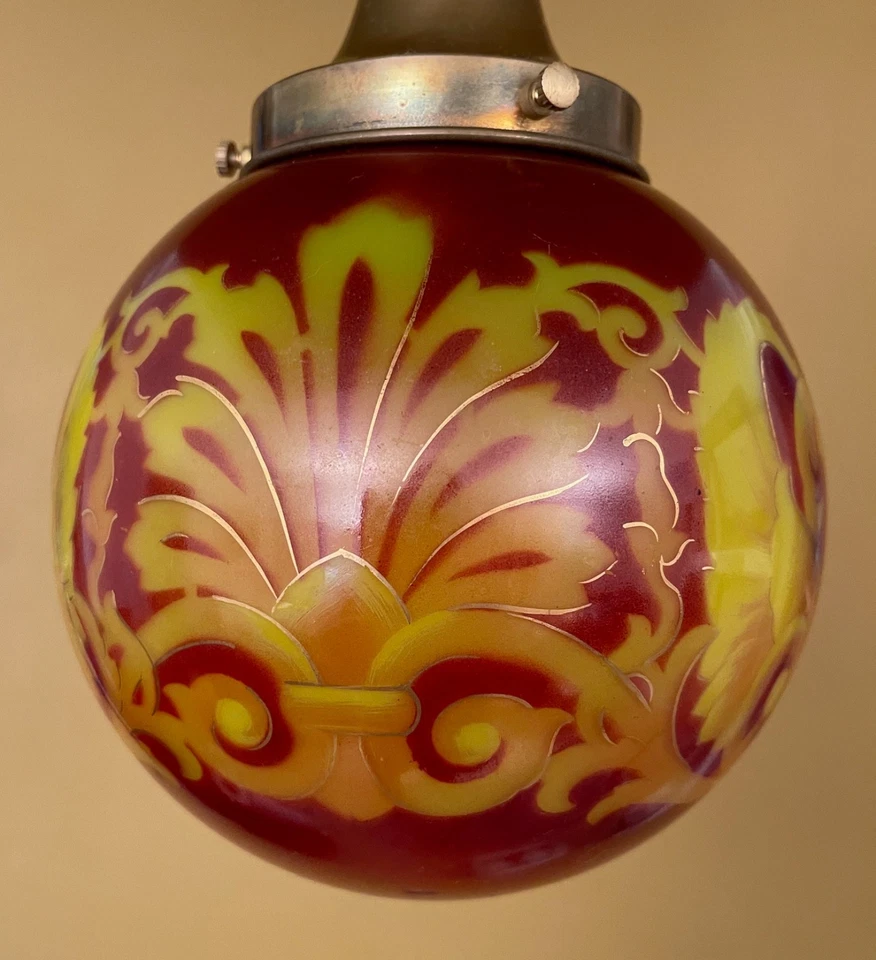 Impresionante colgante vestíbulo rojo vintage iluminación años 20. Foto 3 de 4