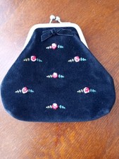 Vintage Look Black Embroidered Handbag