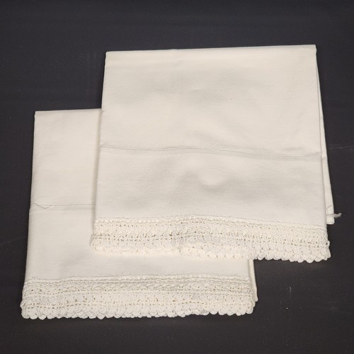 One Pair of Pillow Cases 1" Crochet Lace Edge White Vintage 30" x 20" Size NOS - Picture 1 of 9