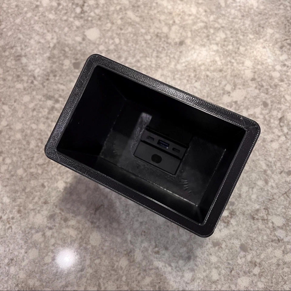 Consola central trasera Cubby Silverado Tahoe Sierra Yukon 2003-2006 con USB Foto 3 de 4