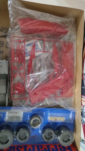 Tamiya 1/12 Big Scale Series No.23 Ferrari 312T4 Model Kit - Unopened - Rare - Picture 11 of 13