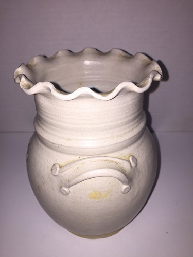 VA Pottery 2 Handled Vase - Picture 4 of 5