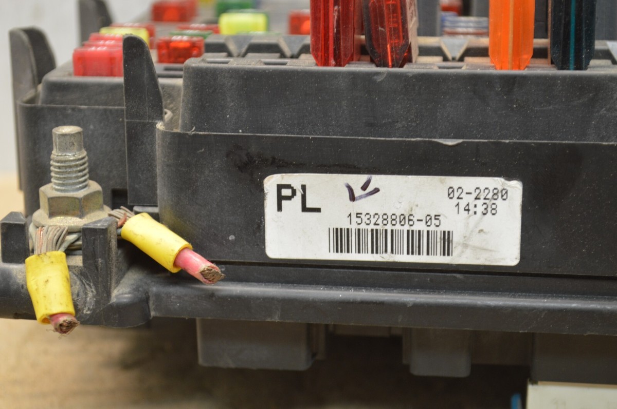 1999-2001 Chevrolet Silverado Fuse Box Junction OEM