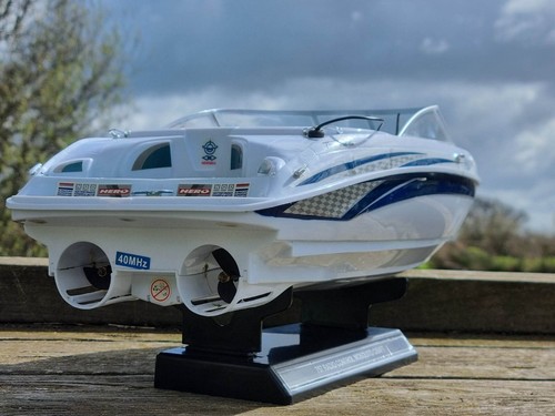 High-Speed 1:25 Scale RC Boat - Remote Control Boat, 35km/h - Toys for Boys - Picture 9 of 23