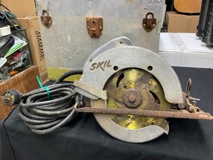 Skil Mod 553 Heavy Duty Circular Saw in CASE