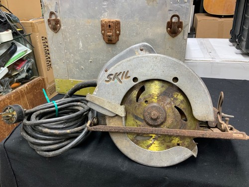 Skil Mod 553 Heavy Duty Circular Saw in CASE
