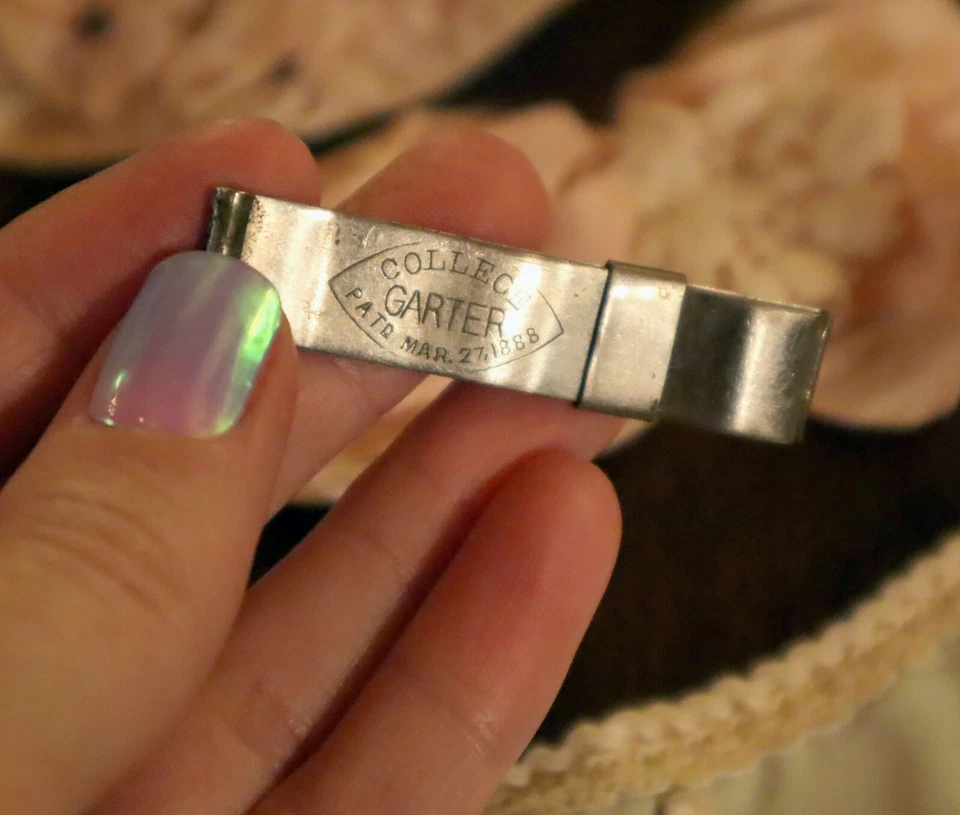 Antique Fripperies Lot Garters Collar Bows Lace Garter Clip Embellishments - Image 4 of 4