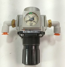 1 USED SMC AR25-N02E-Z AIR PRESSURE REGULATOR ***MAKE OFFER***