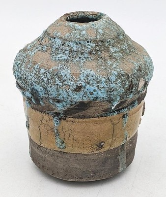 UNSIGNIERT ''J''? STUDIOKERAMIK RAKU GEFÄSS / KLEINE VASE 20. JAHRHUNDERT