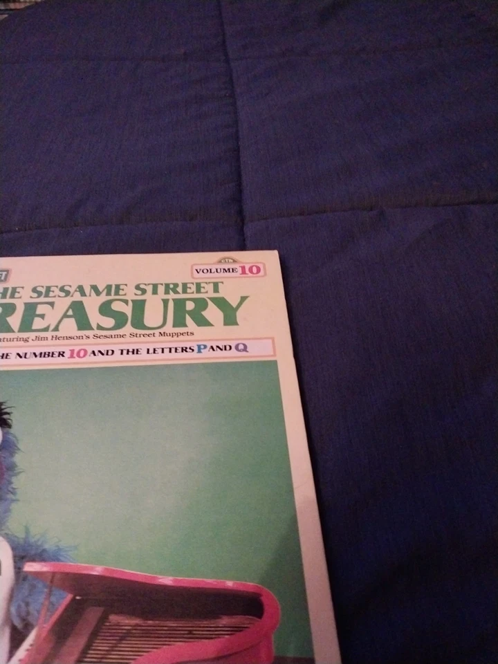 Sesame Street Treasury Vol 10 - Image 2 of 4