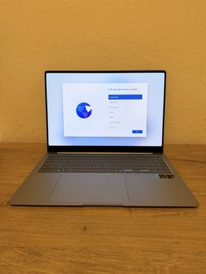 Samsung Galaxy Book4 Edge Copilot+ 16'' AMOLED Touchscreen Laptop Sapphire Blue