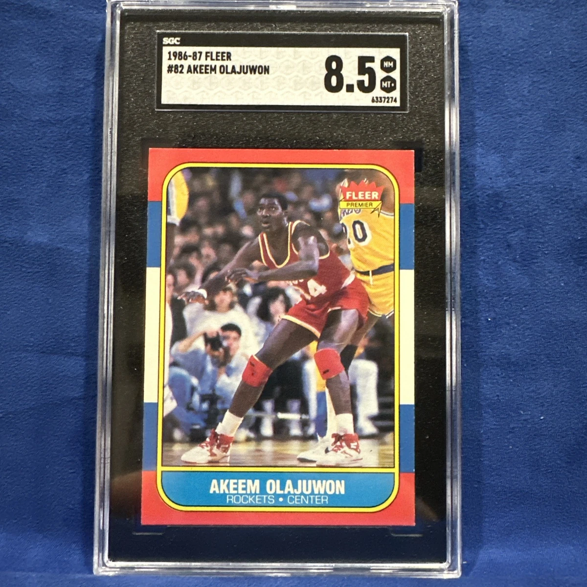 Hakeem Olajuwon 8.5 Graded Basketball Rookie Sports Trading Cards