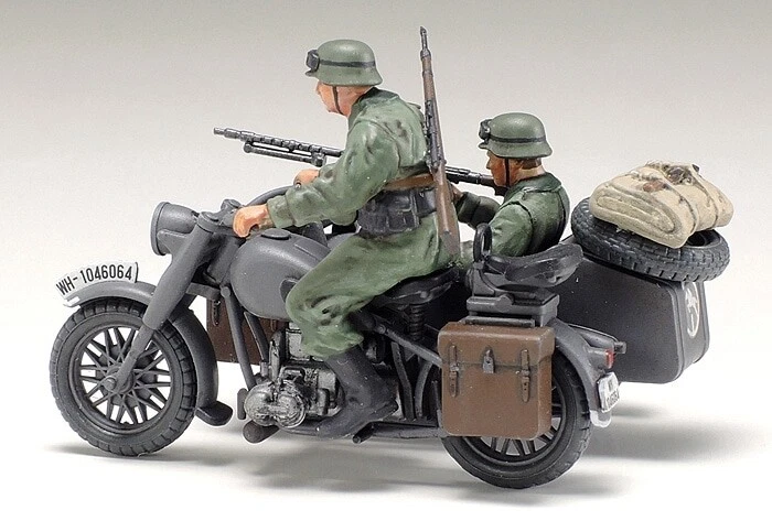 Tamiya 32578 GERMAN MOTORCYCLE SIDECAR Scala 1/48 Plastic Figure and Vehicle - Immagine 3 di 3