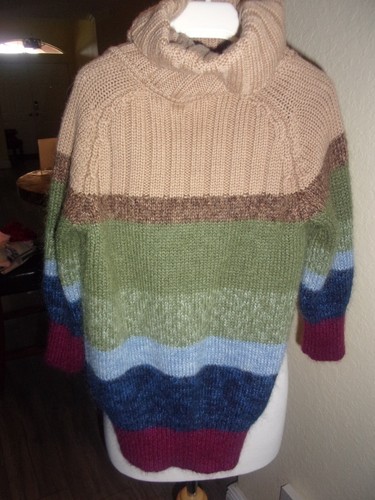 Gucci 100% Wool Turtleneck Girl's Sweater - Picture 2 of 7