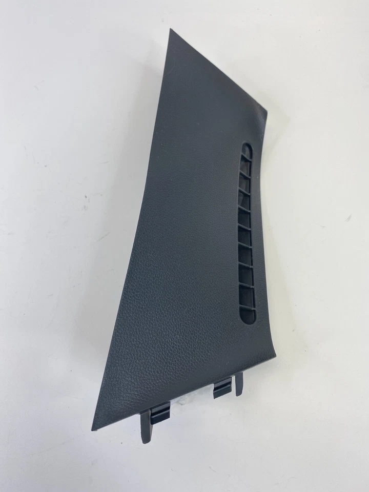 2015-2020 Honda Fit Left Side Lower Pillar Garnish Cover Trim 84152-T5R-A010 OEM Foto 2 de 4