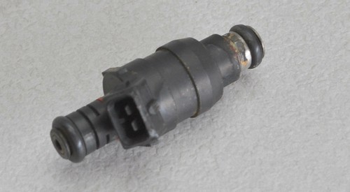 BMW E39 5er (95-00) 535iA V8 Einspritz Düse 1747406 - 03763FA #29483-B104