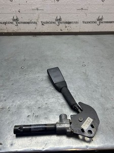 BMW 5 E60 E61 2005 Links Gurtschloss vorne 72118257795 VLC10854