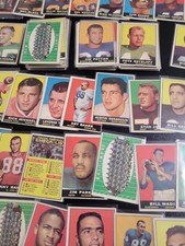 1961 Topps Football Cards - 104 Different - W/ Dick James and Jim Parker