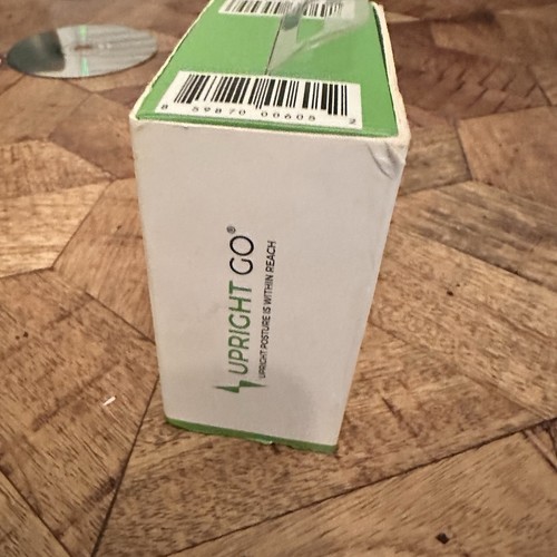 Upright Go Posture Perfect Trainer URB06W-IN, iPhone Compatible NEW! - Picture 2 of 10