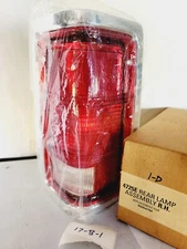 Triplex 4725E 1987-1993 Chevy Truck Tail Light 55054794