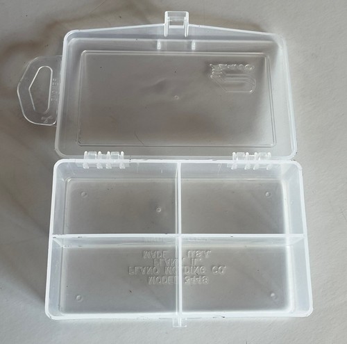 NEW PLANO 3448-40 FISHING POCKET STOWAWAY 4 COMPARTMENTS STORAGE BOX - Picture 3 of 3
