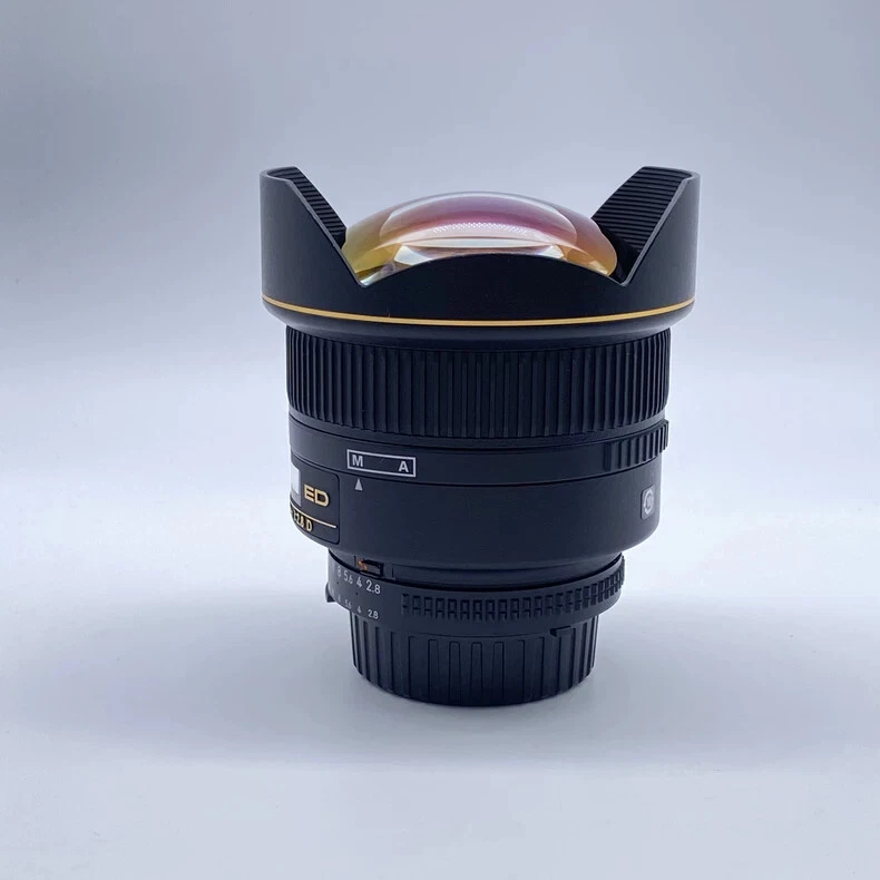 Lente ultra gran angular Nikon AF Nikkor 14 mm f/2,8D ED para Nikon F Nikon FX Foto 4 de 4