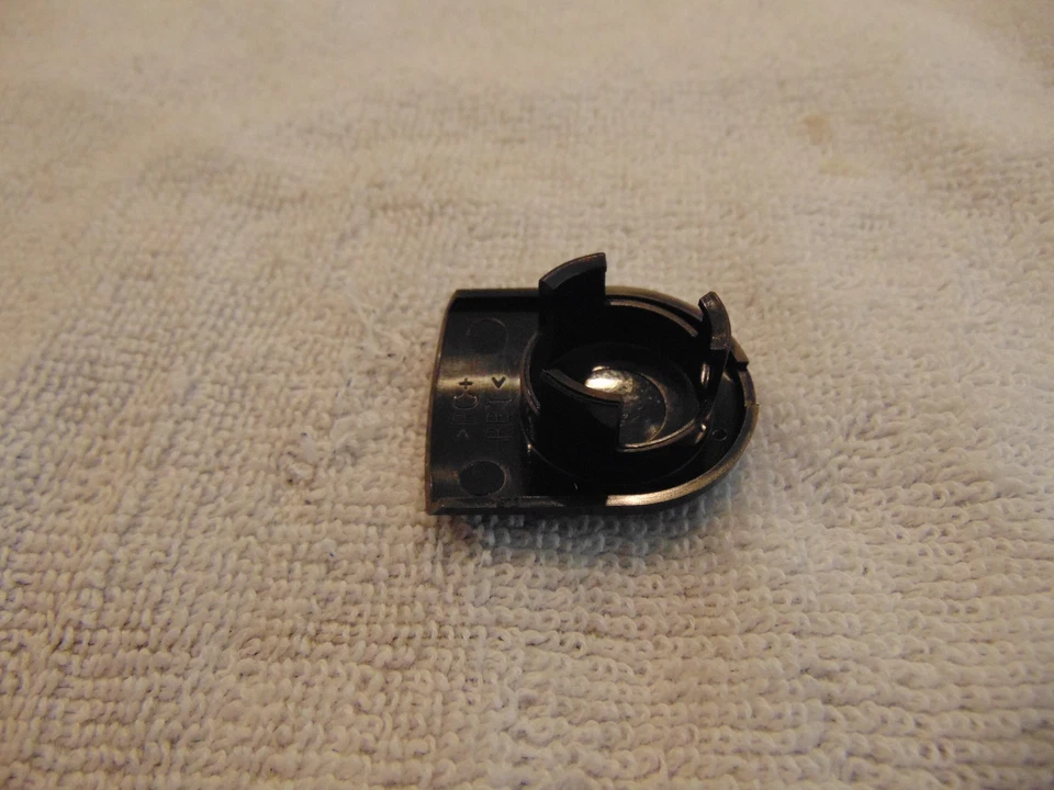 CHEVROLET CAMARO MONTE CARLO CORVETTE HHR WINDSHIELD WIPER ARM NUT CAP 22793593 - Изображение 2 из 3