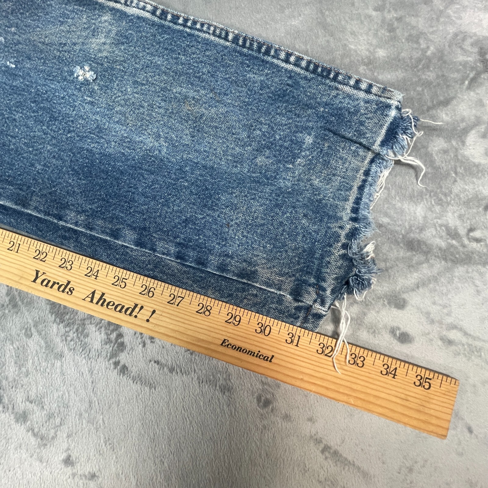 Wrangler FR Work Jeans Men's Size 34X31 Flame Resistant Relaxed Fit *Stains Read