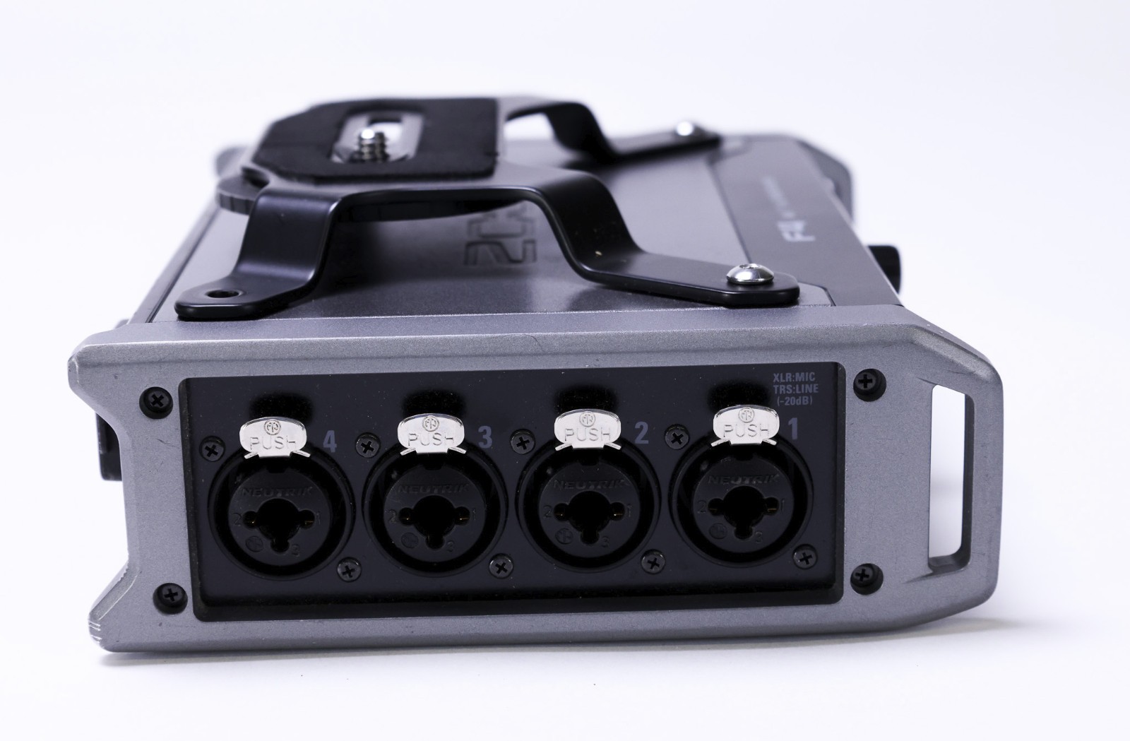 Zoom F4 MultiTrack 6-Input 8 Track Field Recorder w/ Bag