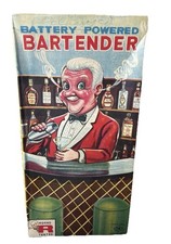 Vintage 1960s Rosko Toy TN Battery-Operated Tin Bartender/Box Untested 0350