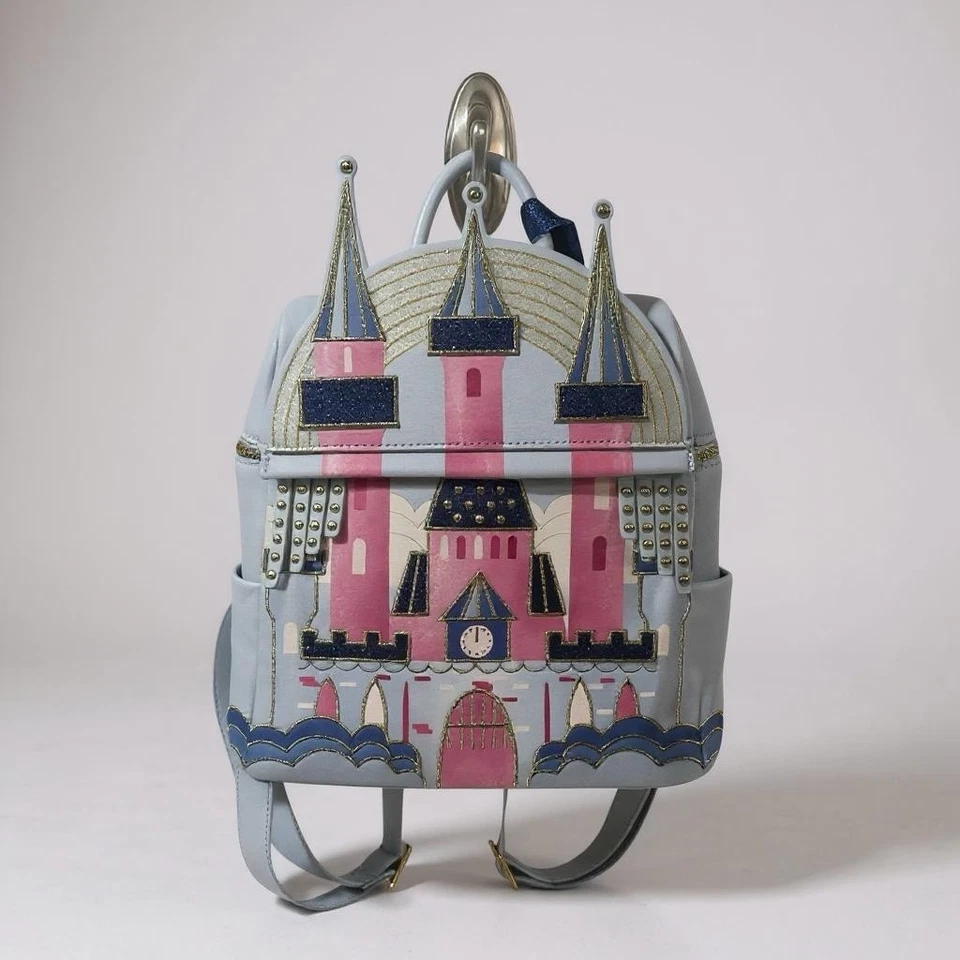 Mini Mochila Danielle Nicole Disney La Bella Durmiente Castillo Real de Aurora Foto 3 de 4