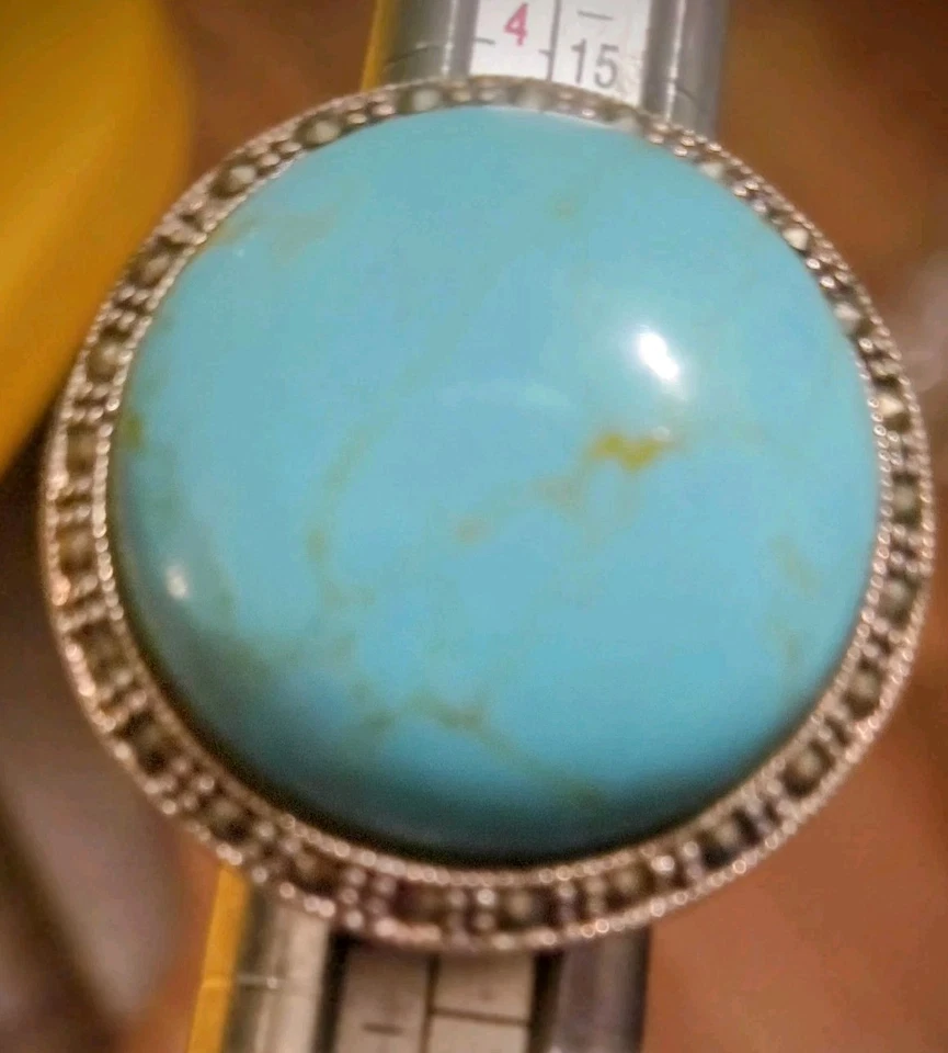 Vintage Sterling Silver Quarter Size Turquoise Flower Design Size 5 Ring - Image 2 of 4