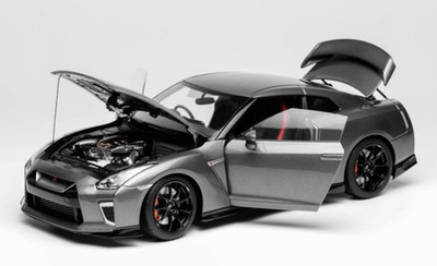 1/18 MotorHelix Nissan GTR R35 NISMO Track Edition in Gray