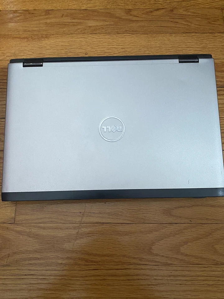 Dell Vostro '13 | i5 2ª Gen 2.4GHz | 240GB SSD | 16GB DDR3 RAM |  Foto 2 de 4