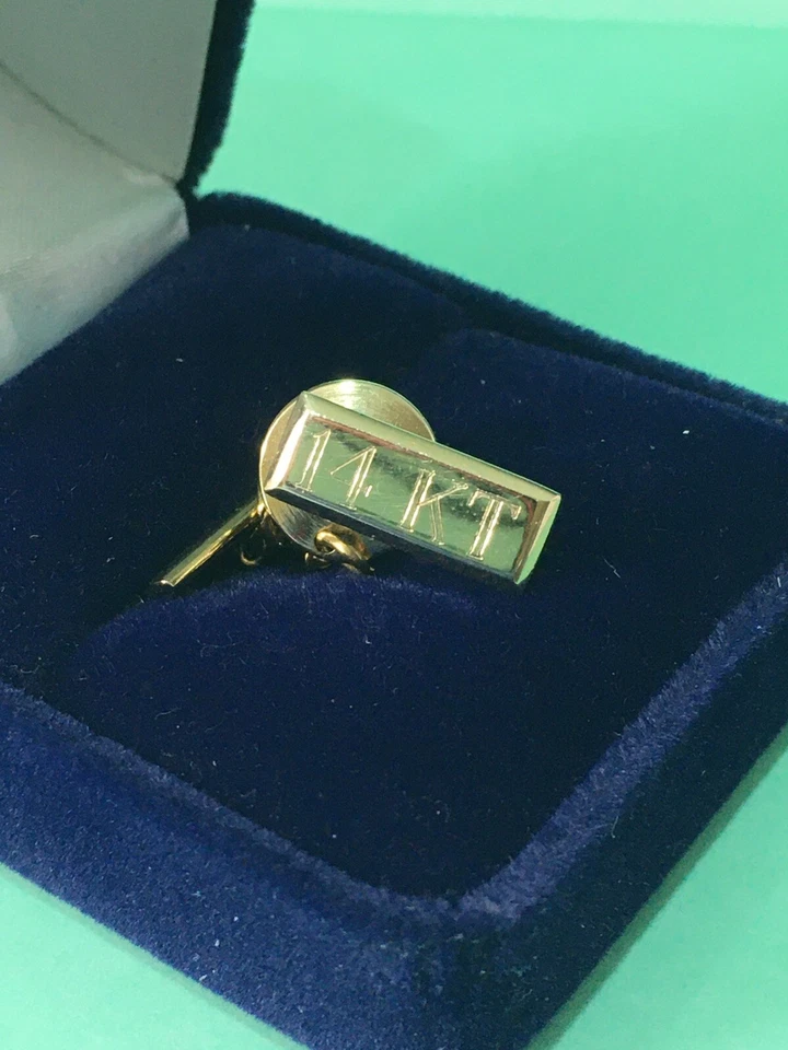 Corbata de oro macizo 14K con caja de terciopelo. Foto 4 de 4