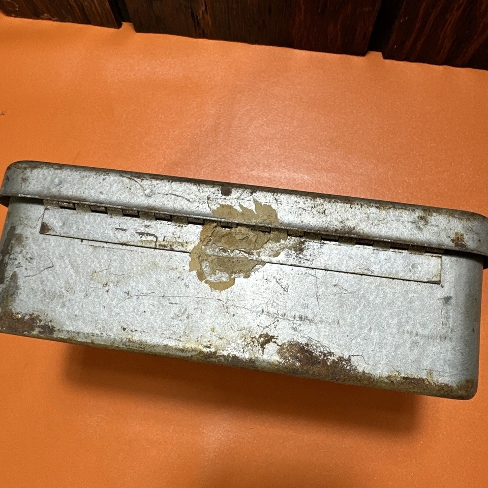 Old Metal First Aid Kit Scott Glass Case Davis Products Silver Patina Rusty Vtg - Image 3 of 4