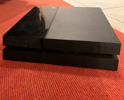 Sony PlayStation 4 Heimkonsole 500GB Schwarz mit weißem Controller + FC 26