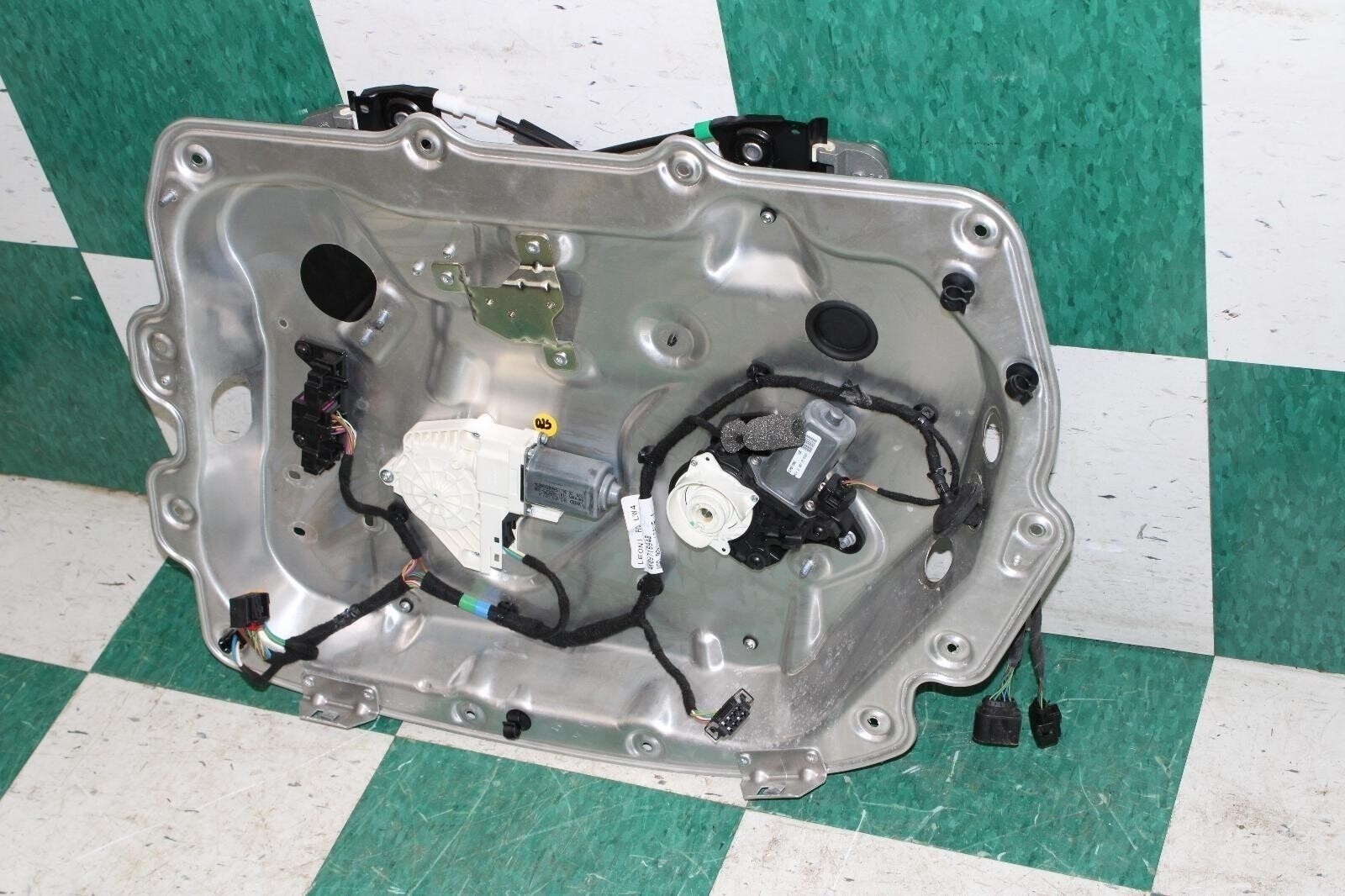 Bentley Flying Spur 2013-2018 Rear Right Window regulator