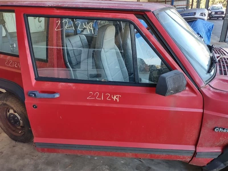 (LOCAL PICKUP ONLY) Hood Fits 87-96 CHEROKEE 461920 Foto 3 de 4