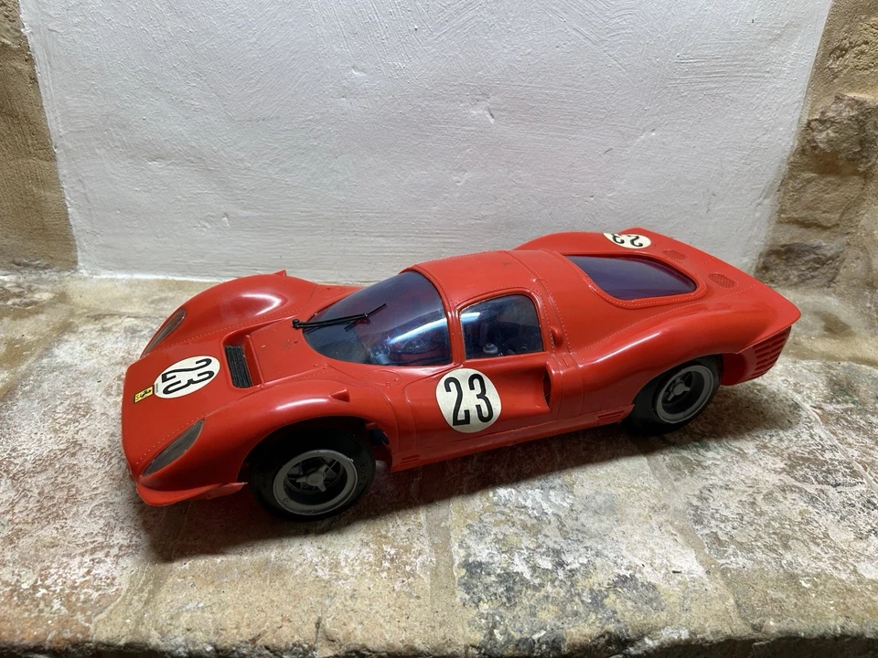 ELLETRONICA GIOCATTOLI FERRARI P4 MODELLO IN PLASTICA TELECOMANDATA SCALA 1/10 - Immagine 2 di 4