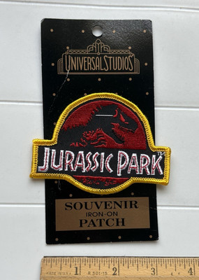 NIP Universal Studios Jurassic Park T-rex Logo 1994 Souvenir Iron-on Patch Badge